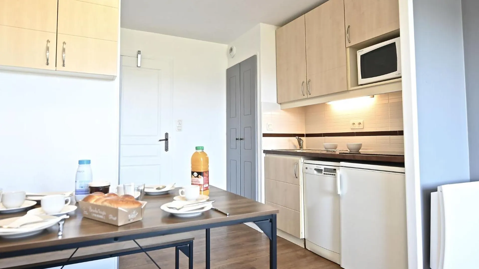 Apartment Village Cap Esterel - Le Village-14 By Interhome Saint-Raphaël