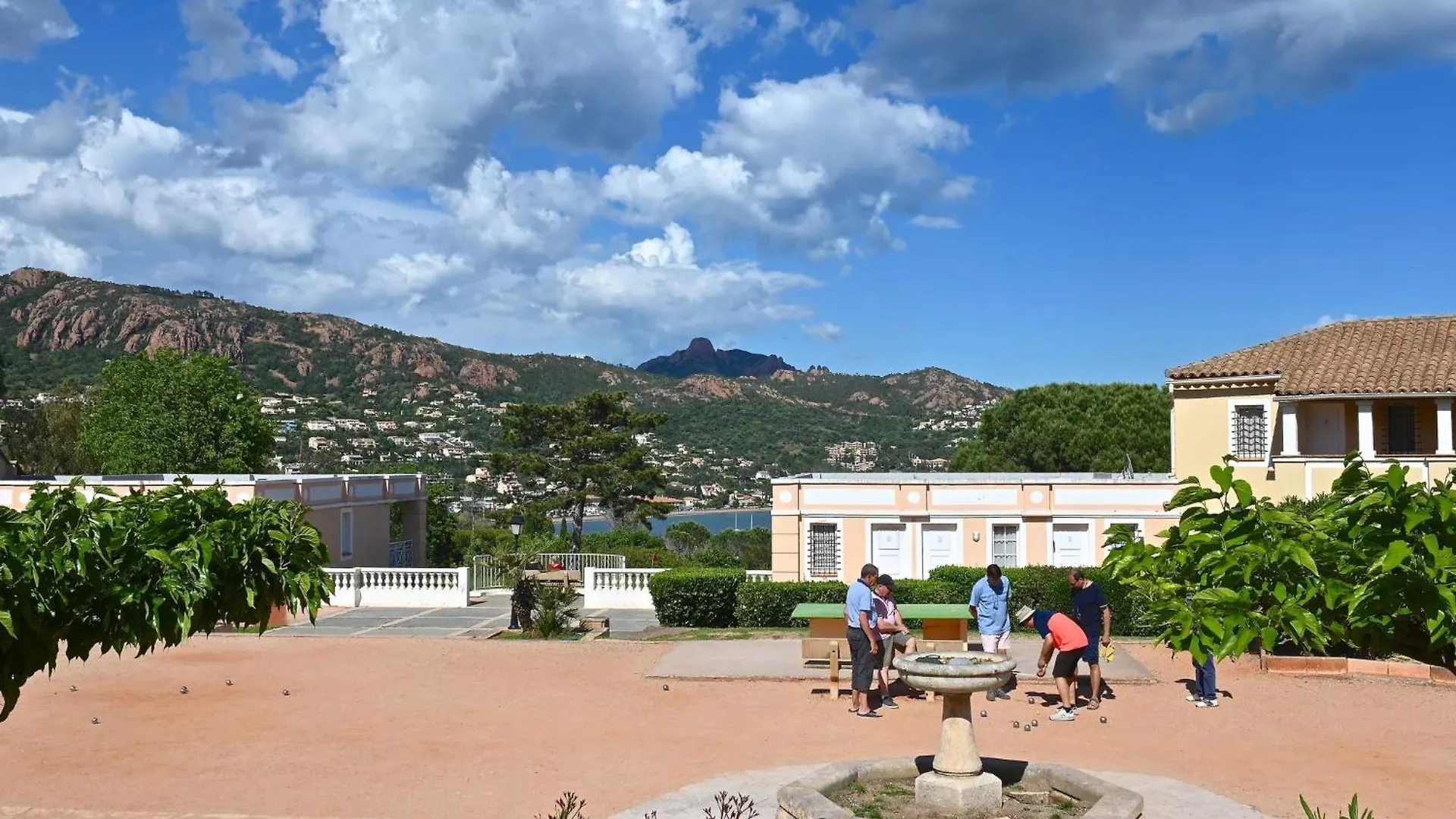 Apartment Village Cap Esterel - Le Village-14 By Interhome Saint-Raphaël 0*,  Francja